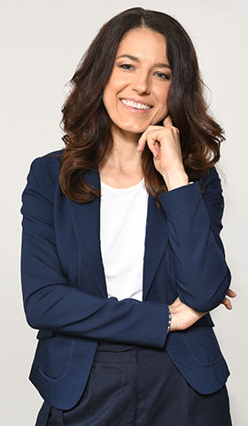 Dr Agnieszka Nowak
